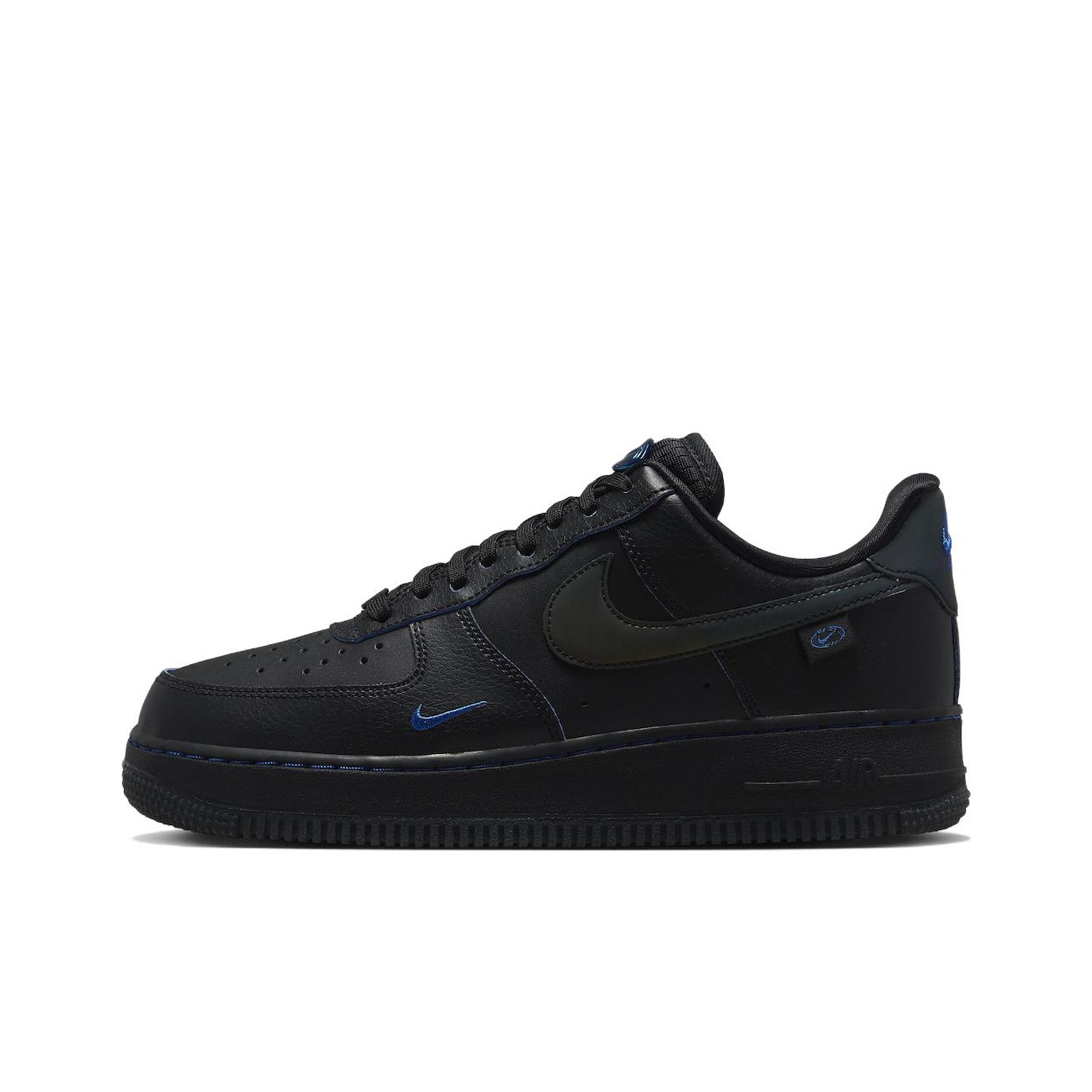 Nike Shoes Air Force 1 - حذاء نايك إير فورس 1 للنساء